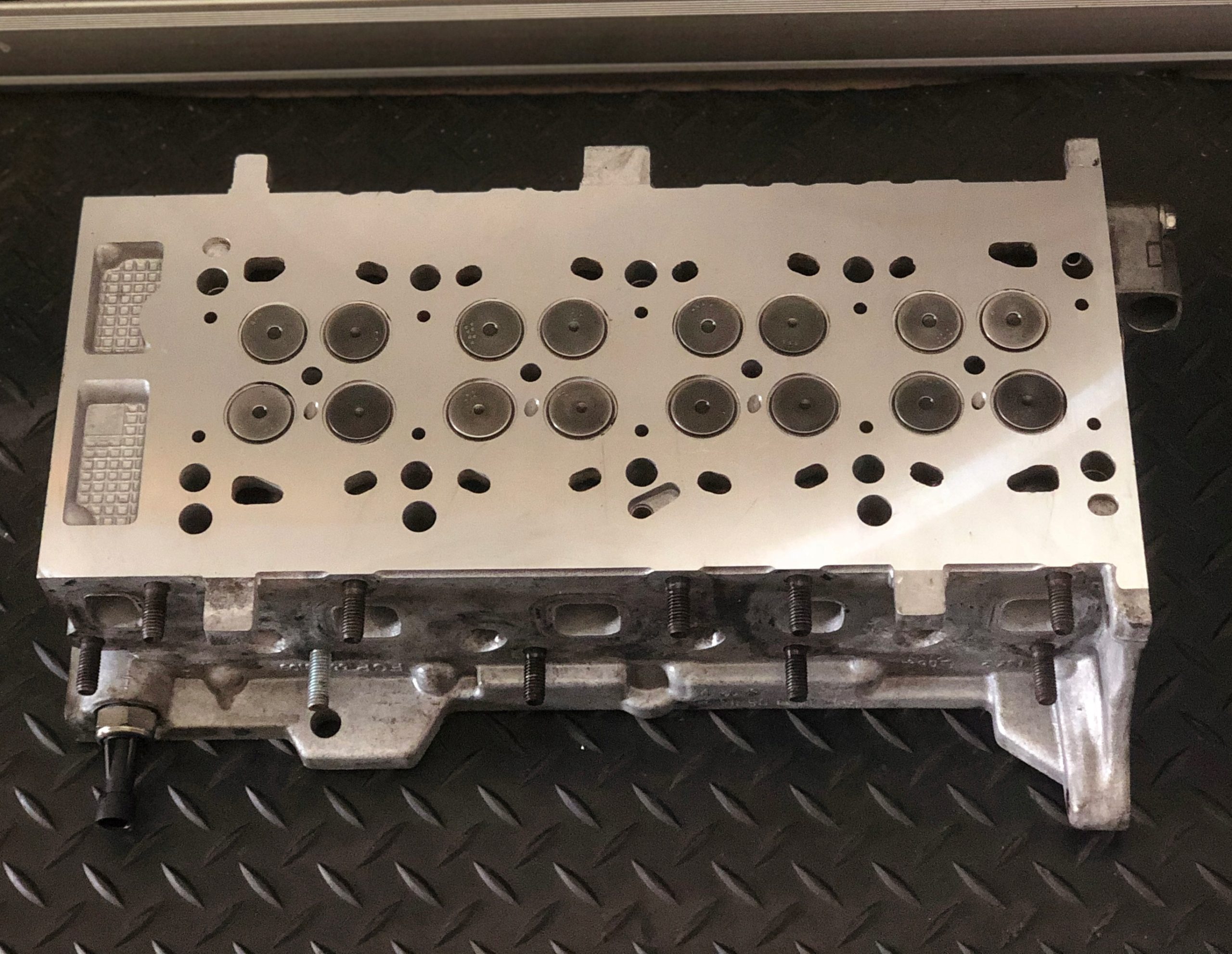 4e76ab7d360c7ca517a2af144cb10f36-1.jpg GŁOWICA Opel 1.3 cdti - obrazek 1